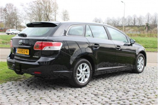 Toyota Avensis Wagon - 1.8 VVT-i Comfort - 1