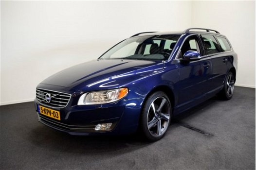 Volvo V70 - 1.6 T4 Nordic+ Automaat | BLIS | Bi-Xenon | Adapt. Cruise | Kinderzitje(s) geïntegreerd - 1