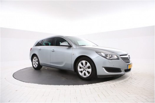 Opel Insignia Sports Tourer - 2.0 CDTI Cosmo 160PK, Navigatie, Stoel/Stuurverwarming - 1