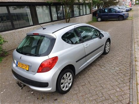 Peugeot 207 - 1.4 VTi Cool 'n Blue Airco Trekhaak 4x Nieuwe band - 1