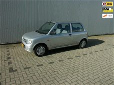 Daihatsu Cuore - 1.0-12V STi '00, KLEINE, ZUINIGE AUTO MET NIEUWE APK