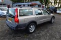 Volvo V70 Cross Country - 2.4 T Geartr. Comf - 1 - Thumbnail