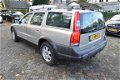 Volvo V70 Cross Country - 2.4 T Geartr. Comf - 1 - Thumbnail