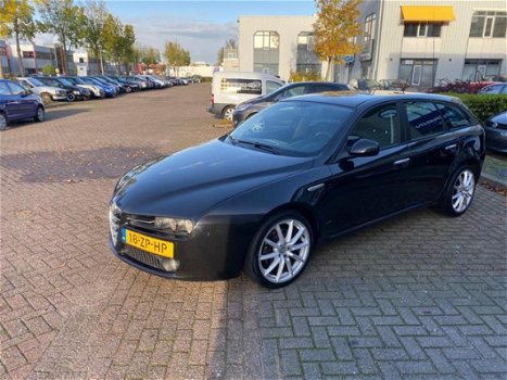 Alfa Romeo 159 Sportwagon - 1.9 JTD Business Airco, Elektr ramen, NAP, APK - 1