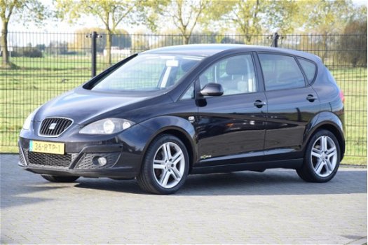 Seat Altea - 1.2 TSI Ecomotive Businessline COPA 2011 Airco Navigatie Nieuwe Ketting - 1