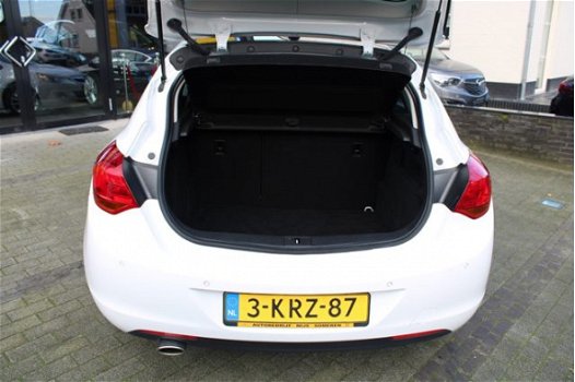 Opel Astra - 1.4i Turbo Edition+ - 1
