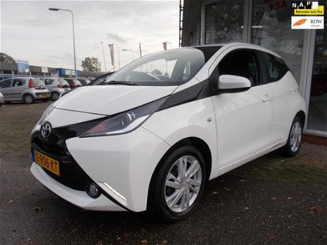 Toyota Aygo - 1.0 VVT-i x-play 5 drs met diverse opties - 1