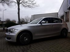 BMW 1-serie - 120d NAVI_XENON_M-ONDERSTEL_PDC_OPENDAK_TREKHAAK