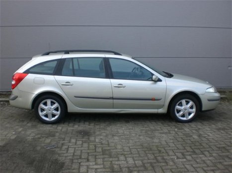 Renault Laguna Grand Tour - 1.8-16V Expression - 1