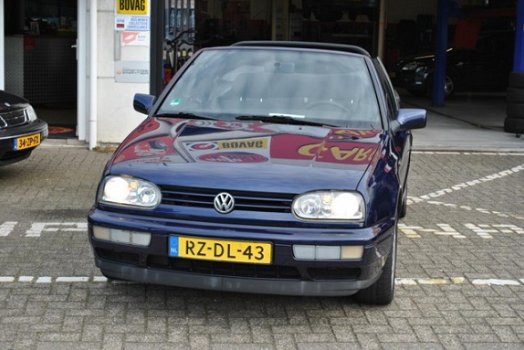 Volkswagen Golf Cabriolet - 1.8 - 1