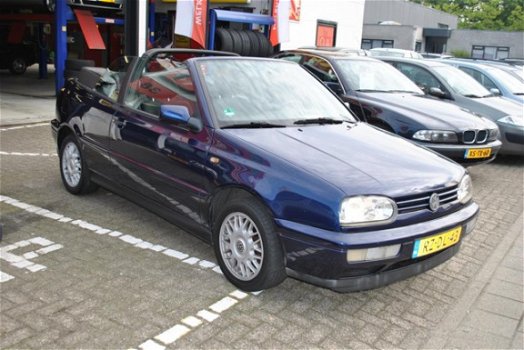 Volkswagen Golf Cabriolet - 1.8 - 1