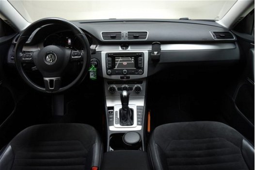 Volkswagen Passat Variant - (J) VARIANT 1.4 TSI High Executive DSG Aut. [ xenon navi trekhaak ] - 1