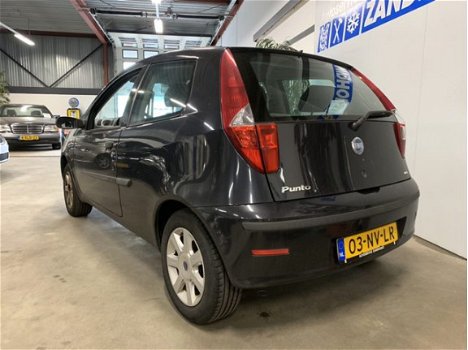 Fiat Punto - 1.4-16V Dynamic - 1