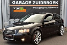 Audi A3 - 1.6 FSI 116pk Pro-line CLIMA ZWART 3-DEURS