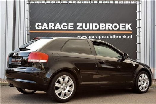 Audi A3 - 1.6 FSI 116pk Pro-line CLIMA ZWART 3-DEURS - 1