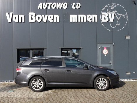 Toyota Avensis Wagon - 1.8 VVT-I DYNAMIC BNS. CVT - 1