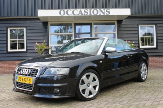 Audi S4 - Cabriolet 4.2 V8 Quattro - 1