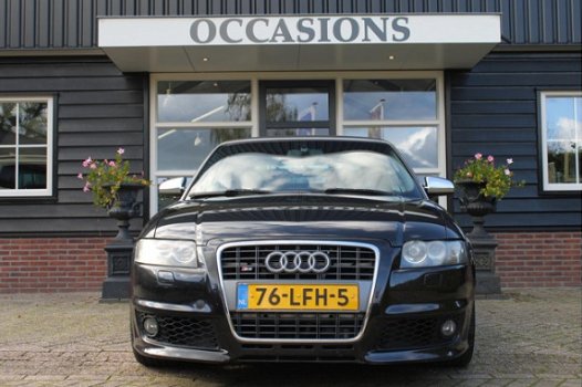 Audi S4 - Cabriolet 4.2 V8 Quattro - 1