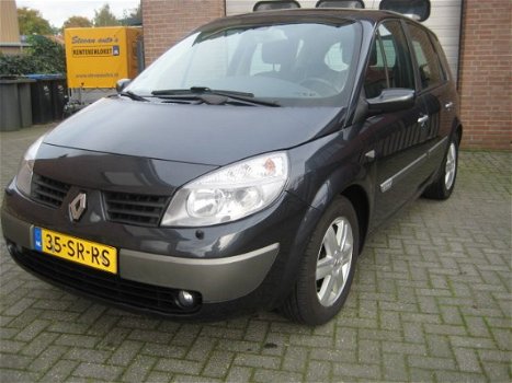 Renault Scénic - 2.0-16V Privilège Luxe - 1