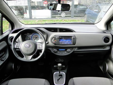 Toyota Yaris - 1.5H Aspiration Navigatie (NL auto) - 1