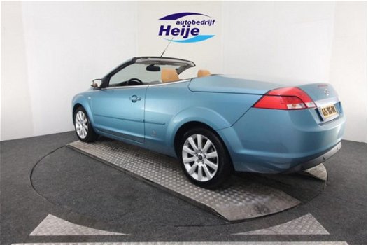 Ford Focus Coupé-Cabriolet - 2.0-16V Titanium | Lederen Bekleding | Stoelverwarming | Parkeersensore - 1