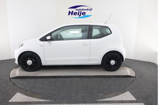 Volkswagen Up! - 1.0 move up BlueMotion | Navigatie | Airco - 1