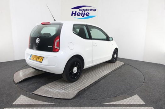 Volkswagen Up! - 1.0 move up BlueMotion | Navigatie | Airco - 1