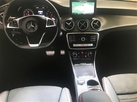 Mercedes-Benz CLA-Klasse - 180 Business Solution AMG VERKOCHT - 1