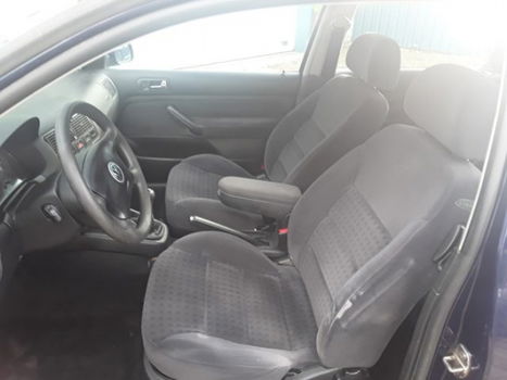 Volkswagen Golf - 1.9 TDI - 1