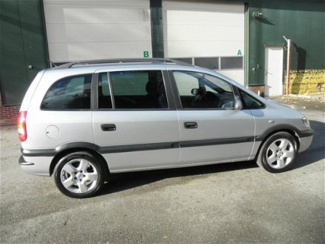 Opel Zafira - 2.2-16V Elegance , Automaat Airco, 7 persoons, Cruise controle - 1