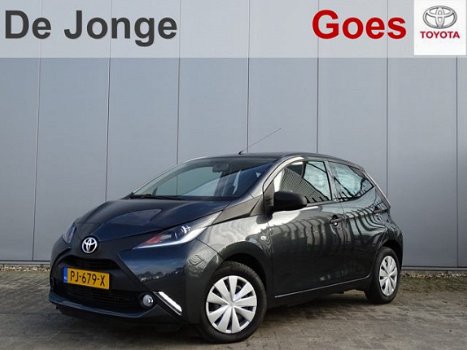 Toyota Aygo - 1.0 VVT-i X-Fun 5-deurs | Airco | Mistlampen | Centrale Deurvergrendeling | - 1