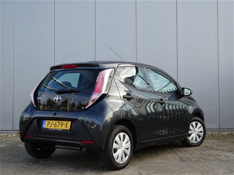 Toyota Aygo - 1.0 VVT-i X-Fun 5-deurs | Airco | Mistlampen | Centrale Deurvergrendeling | - 1