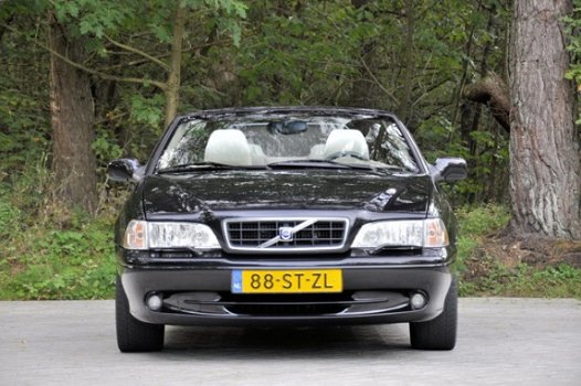 Volvo C70 Convertible - 2.0 T 245PK Aut.|Nieuwstaat|2de-eig.|100%dealer|NaviRTI - 1