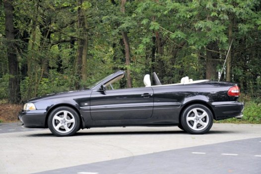 Volvo C70 Convertible - 2.0 T 245PK Aut.|Nieuwstaat|2de-eig.|100%dealer|NaviRTI - 1