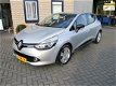 Renault Clio - 0.9 TCe Expression Navigatie- cruise-airco- NAP- nederlandse auto -nette auto €8450. - 1 - Thumbnail