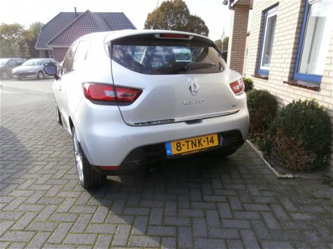 Renault Clio - 0.9 TCe Expression Navigatie- cruise-airco- NAP- nederlandse auto -nette auto €8450. - 1