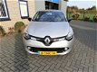 Renault Clio - 0.9 TCe Expression Navigatie- cruise-airco- NAP- nederlandse auto -nette auto €8450. - 1 - Thumbnail