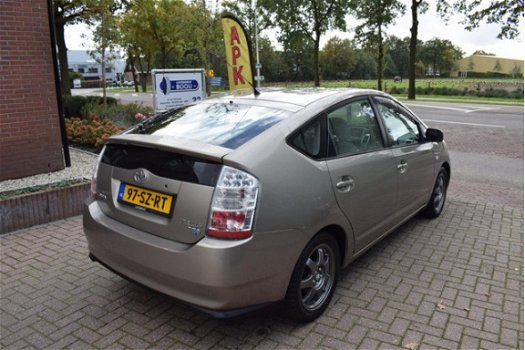 Toyota Prius - 1.5 VVT-i Tech Edition HYBRIDE/AUTOMAAT/AIRCO/CRUISE/APK 9-2020 - 1