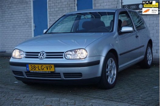 Volkswagen Golf - 1.6 Sportline NETTE AUTO, AUTOM, NAP, AIRCO - 1