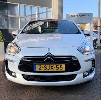 Citroën DS5 - 2.0 Hybrid4 Business Executive Trekhaak, airco, cruise control, navigatie systeem, pan - 1