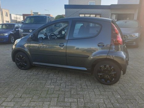 Peugeot 107 - 1.0 Active 5 Deurs Airco Nieuwstaat - 1