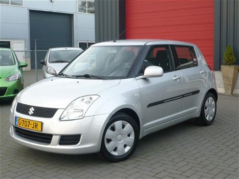 Suzuki Swift - 1.3 Comfort , 5 Deurs, Airco - 1