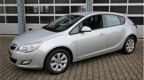 Opel Astra - 1.4 Turbo Edition - 1 - Thumbnail