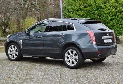 Cadillac SRX - 3.0 V6 VVT 4x4 / panoramadak / camera achter / zwart leer / stoelventilatie en verwar - 1