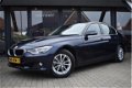 BMW 3-serie - 320i Executive [ NAVIGATIE PARKEERSENSOREN CRUISE CONTROLE ] - 1 - Thumbnail