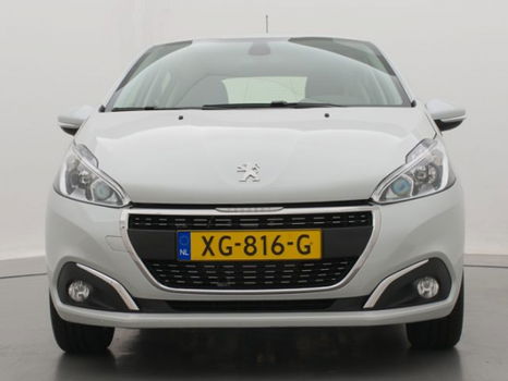 Peugeot 208 - 1.2 82pk Signature | Navigatie | Parkeersensoren | Lm velgen | Airco | - 1