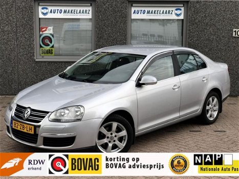 Volkswagen Jetta - 1.9 TDI Comfortline Business Camera - 1