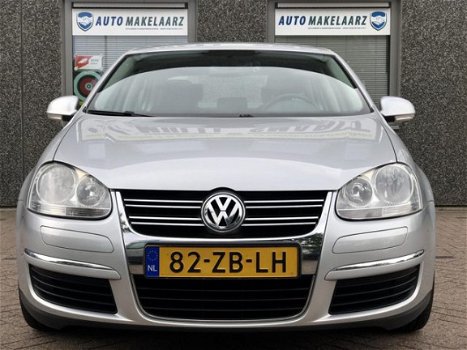 Volkswagen Jetta - 1.9 TDI Comfortline Business Camera - 1