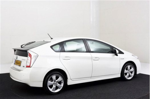 Toyota Prius - 1.8 Dynamic Business CS67406 | Automaat | Navi | Cruise | PDC | Clima | - 1