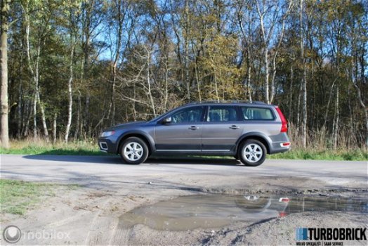 Volvo XC70 - D5 | Automaat | 185pk | Dealer onderhouden | Leder | ECC | Cruise - 1